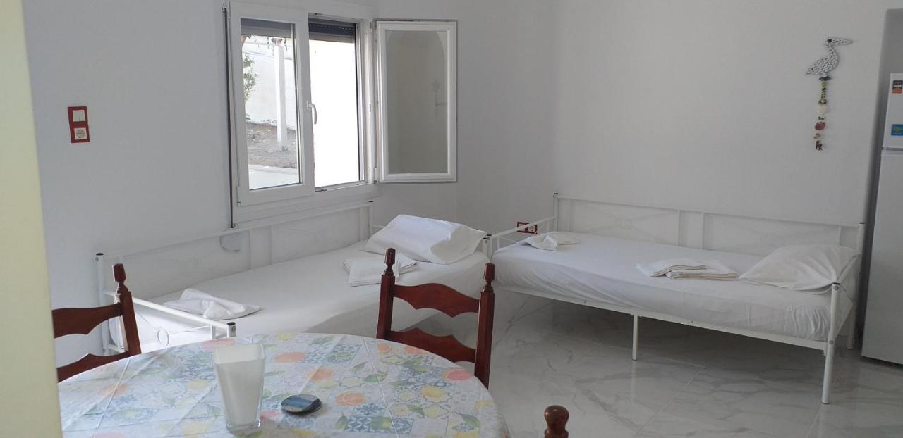 דירות Vissa White And Blue,Finikas Syros מראה חיצוני תמונה